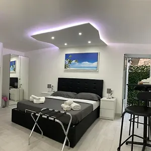 Rossella’s Bed & Breakfast